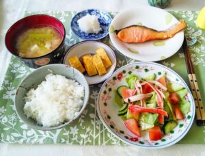 朝ごはんがっつり食べてもダイエットは可能 昼までもたないあなたへ