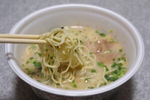 カップ麺ばかり食べてても大丈夫なのか 気になる真相